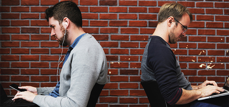 久坐不动的危害竟然这么大...