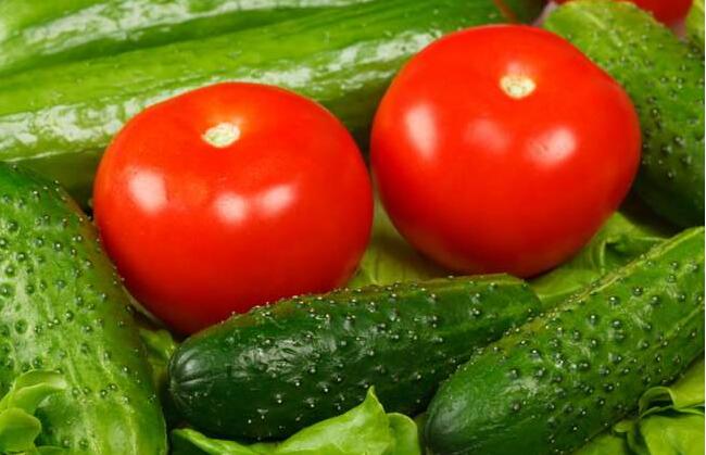 一周只吃黄瓜和西红柿，真的会瘦吗？别傻了