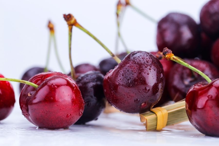 水果明星“车厘子”频频塌房，吃多了对身体有哪些影响？